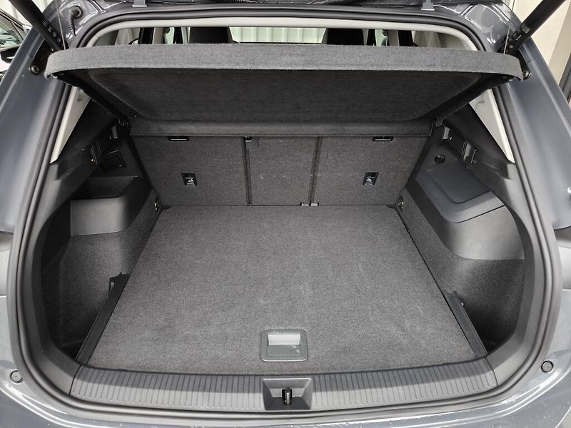 Volkswagen Tiguan DSG 1,5 TSi 96 kW Life - fotka 21 z 21