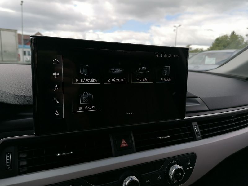 Audi A4 (2022) 2.0 35 TDi 120 kW,Pano,Kůže - fotka 19 z 35