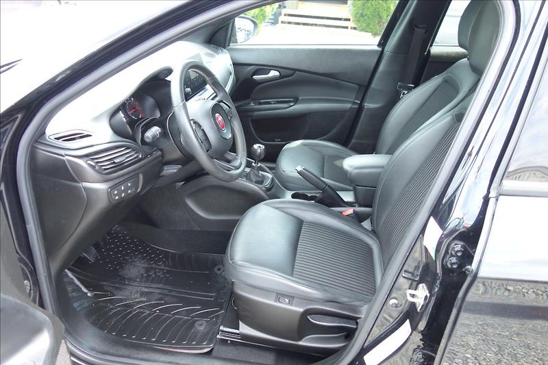 Fiat Tipo 1,4 T-JET 88KW, ČR, SERVIS.KN. - fotka 10 z 38