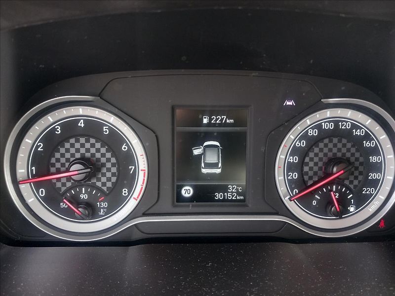 Hyundai i20 1,2 COMFORT CLUB - fotka 13 z 22