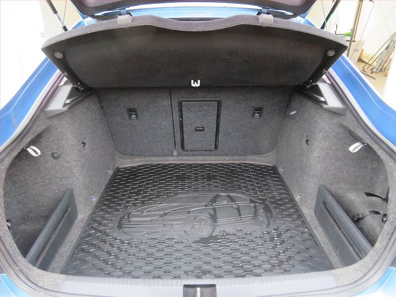 Škoda Octavia (2013) 2.0 TDI, Automat, Xenony - fotka 13 z 15