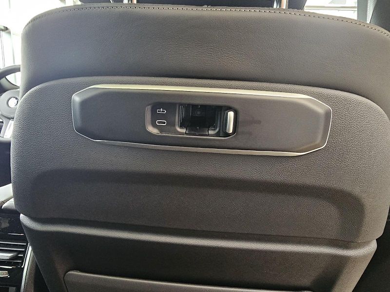 BMW X5 xDrive30d - fotka 20 z 38