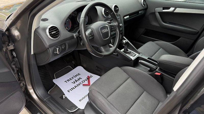 Audi A3 (2010) 1.4TFSi 92kW REZERVOVANO - fotka 8 z 22