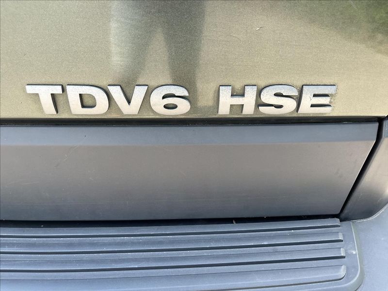 Land Rover Discovery 2,7 TDV6 4X4 AUT NA OPRAVU!! - fotka 29 z 30