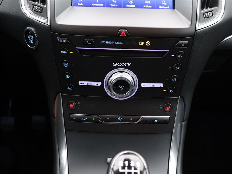 Ford S-MAX 2,0 TDCI 110kW Titanium Pano - fotka 19 z 27
