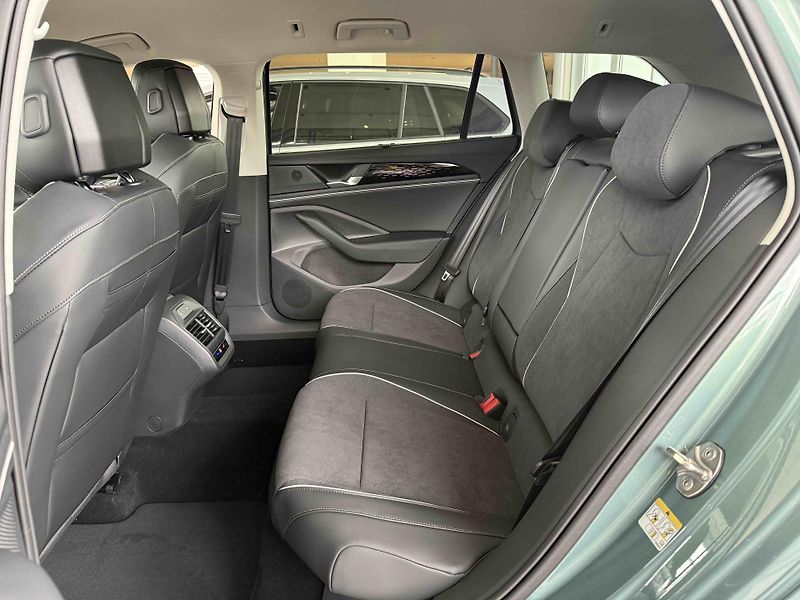 Volkswagen Passat (2026) 2,0 TDI 110 kW - fotka 7 z 8