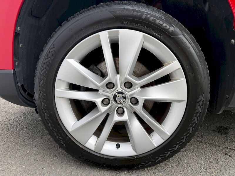 Škoda Karoq (2022) 1.5 TSI 110kW DSG Style Plus - fotka 35 z 35