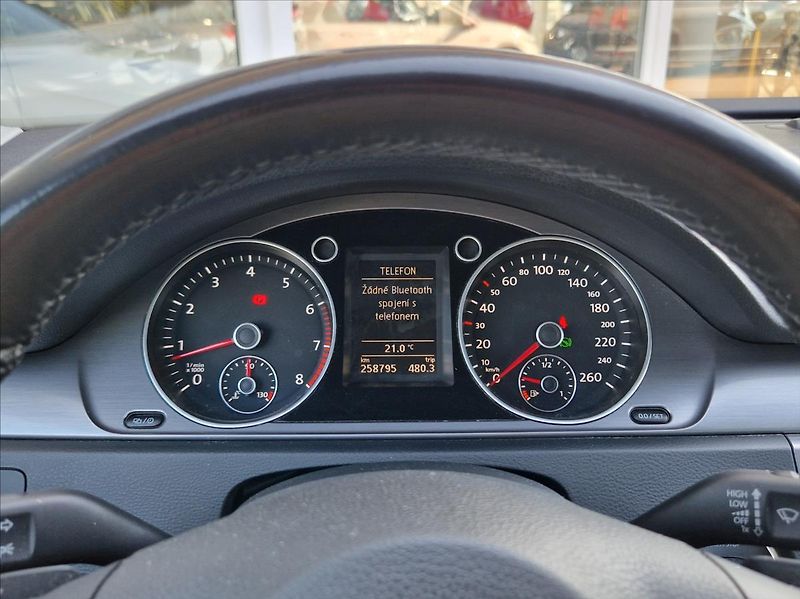 Volkswagen Passat 1,4 TSI DSG NOSIČ TAŽNÉ VÝHŘEV - fotka 21 z 35