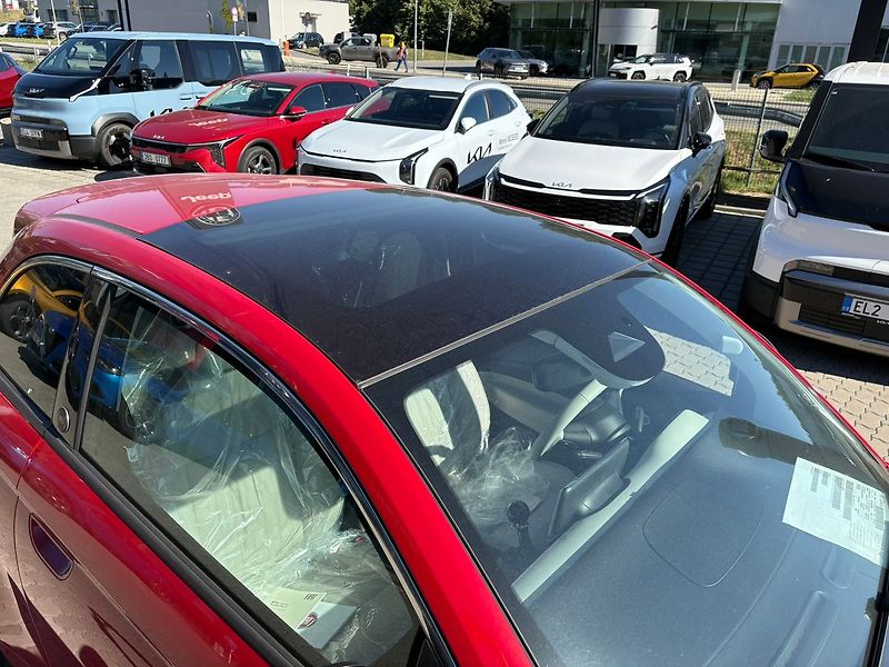 Fiat 500 (2026) Hybrid La Prima HB 1.0 BSG 65k - fotka 9 z 17