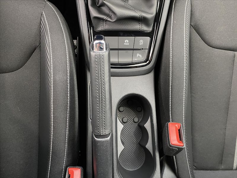 Škoda Kamiq 1,0 TSI 85kW DSG Monte Carlo - fotka 16 z 27