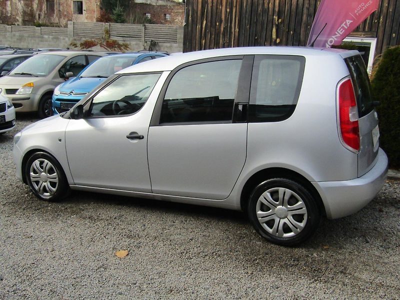 Škoda Roomster (2011) 1.6 TDI 66kW  BEZ KOROZE - fotka 4 z 34
