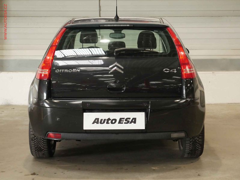 Citroën C4 (2006) 1.6i, AC, temp. - fotka 5 z 18