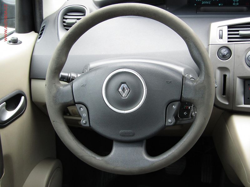 Renault Scénic (2008) 1.5 dCi, AC, tempo, navi - fotka 13 z 18