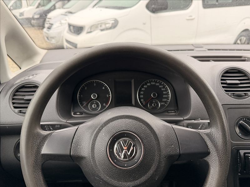 Volkswagen Caddy 2,0 TDI MAXI - fotka 10 z 19