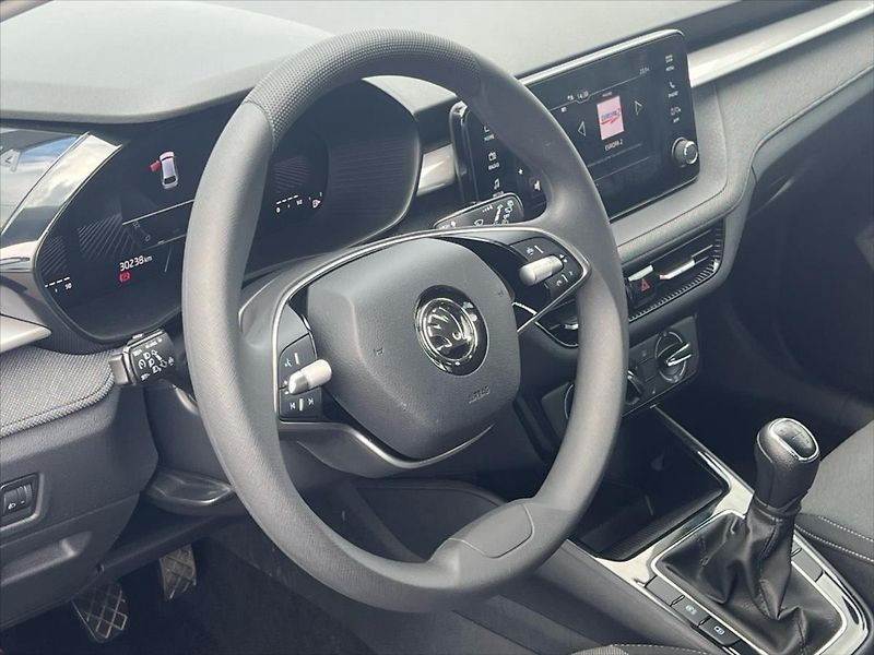Škoda Fabia 1,0 MPi 59kW SELECTION  IV. - fotka 10 z 23