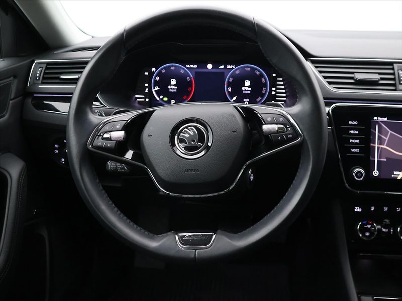 Škoda Superb 1,5 TSI 110kW L&K DSG CZ DPH - fotka 19 z 34