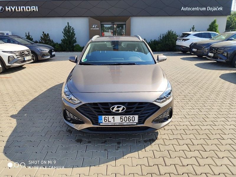 Hyundai i30 1,5 - fotografie inzerátu