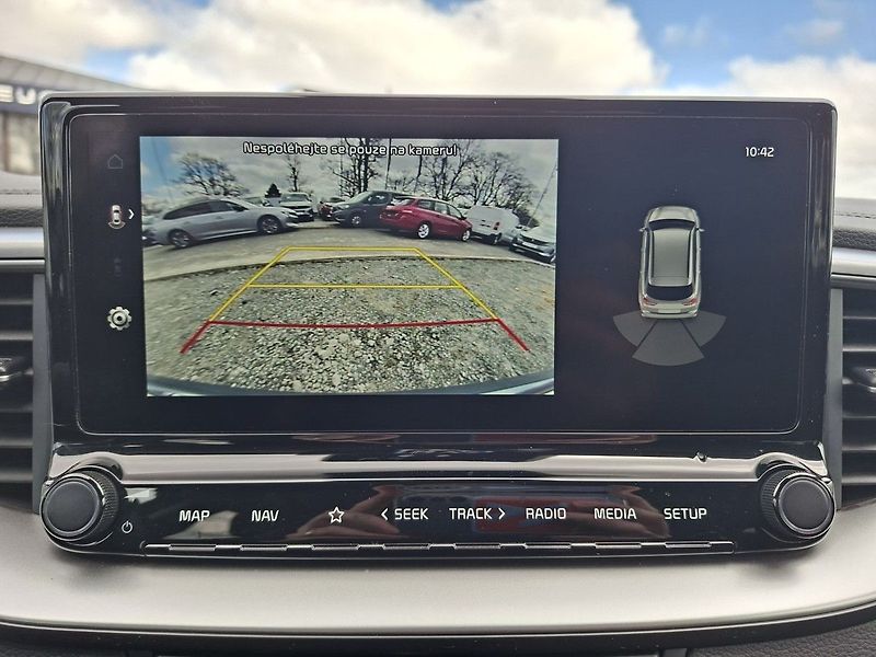 Kia Ceed SW 1.5 T-GDI 117kW 7DCT - fotka 21 z 25