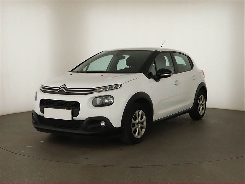 Citroën C3 (2020) Feel 1.2 PureTech, ČR,1.maj - fotka 2 z 12