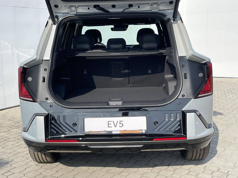 Kia EV5 (2026) GT-LINE + 81,4 KWH 4x4 - fotka 4 z 6