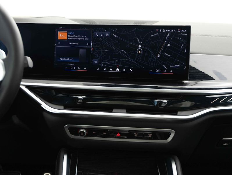 BMW X6 M60i - fotka 14 z 23