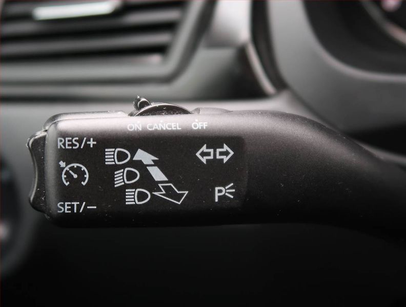 Škoda Rapid (2014) Spaceback 1.2 TSI, ČR,1.maj - fotka 16 z 19
