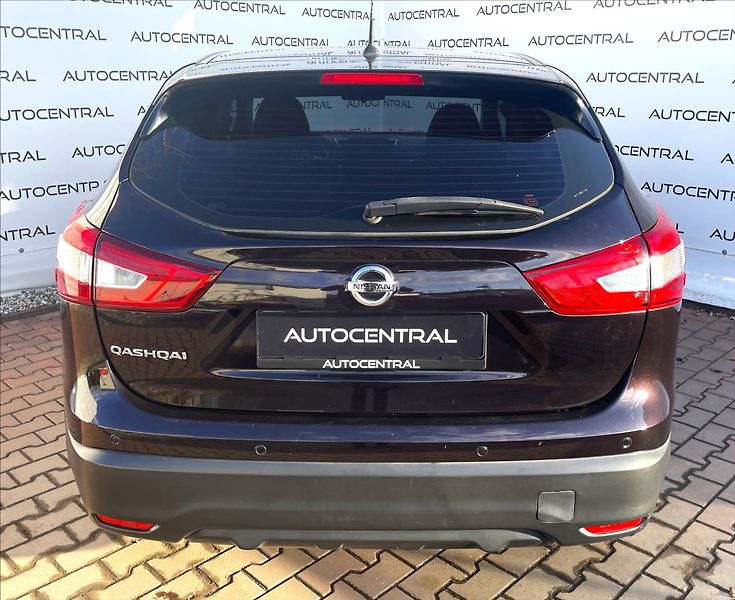Nissan Qashqai 1,2 DIG-T Czech-line,serv.kn. - fotka 5 z 21