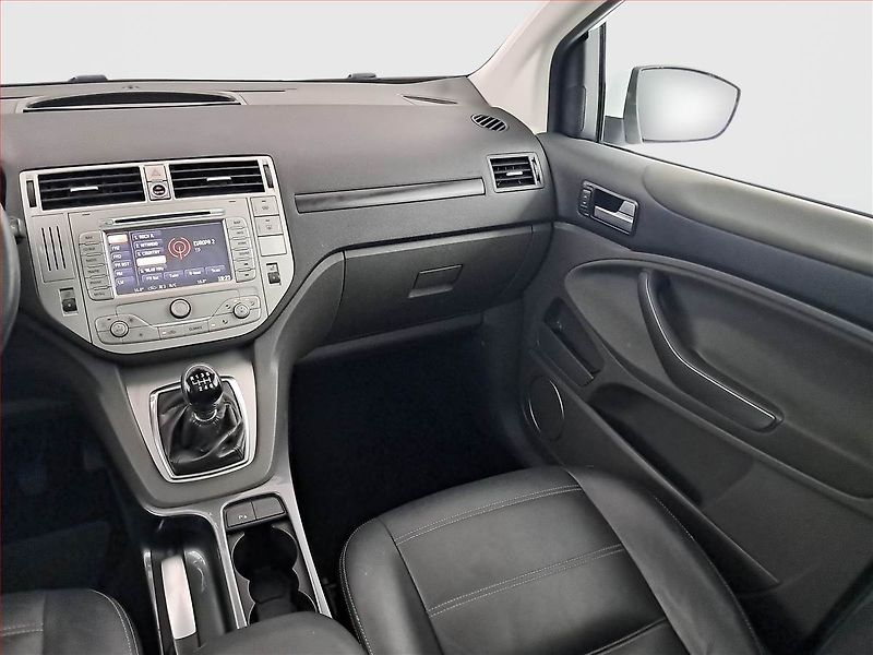 Ford Kuga (2010) 2.0 TDCi - fotka 8 z 17