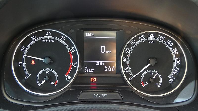 Škoda Fabia Combi 1.0 TSI Active Tour - fotka 11 z 19