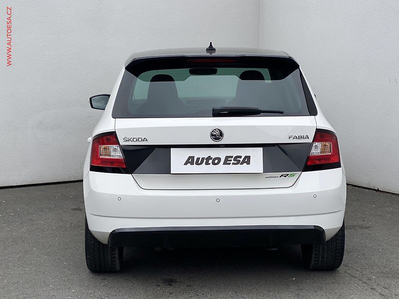 Škoda Fabia (2018) 1.4 TSi R5 EDITION, DSG, navi - fotka 5 z 18