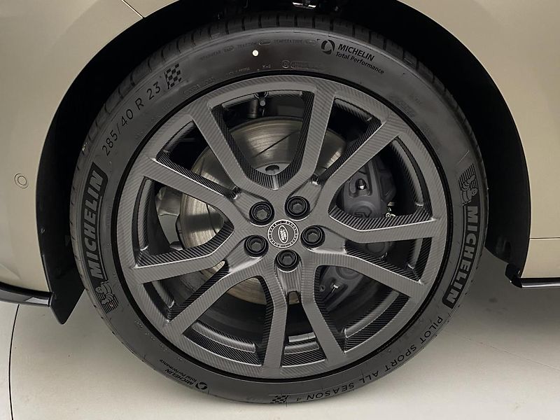 Land Rover Range Rover Sport P635 SV EDITION ONE REZERVACE - fotka 17 z 78