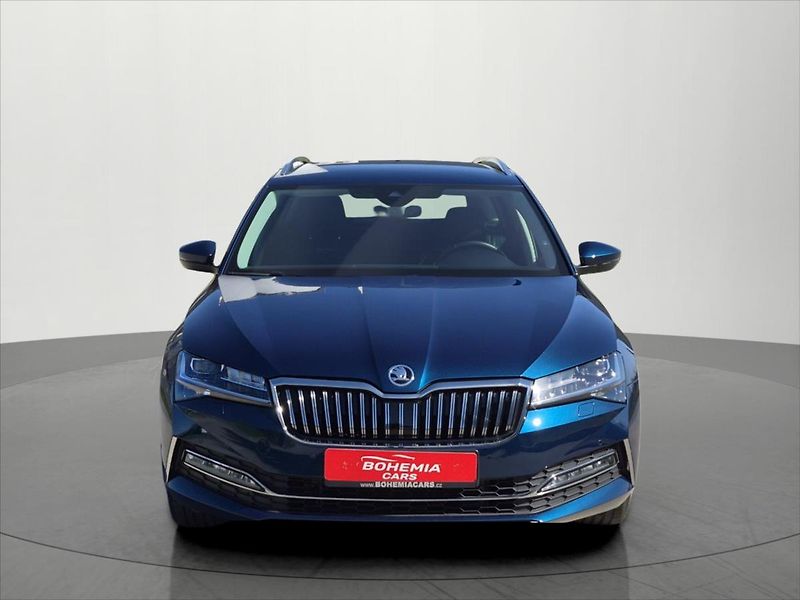 Škoda Superb 1,5 TSi 110 KW L&K - fotka 2 z 37