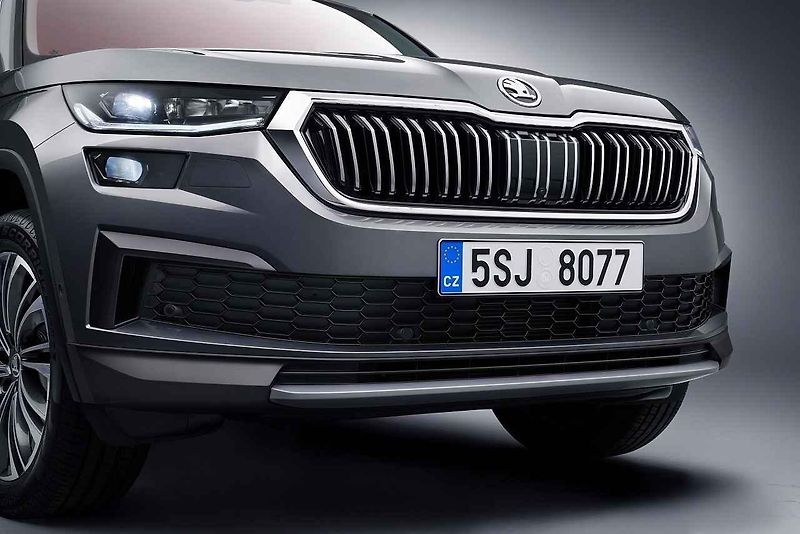 Příď Kodiaqu je teď modernější a více ladí s ostatními modely značky