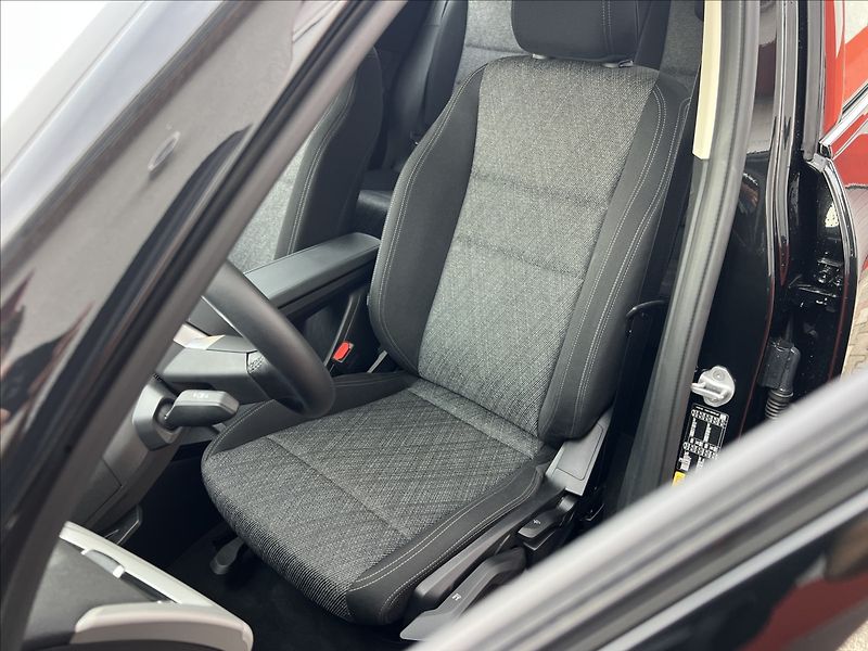 BMW iX2 0,0 eDrive20  Záruka 150kW - fotka 10 z 39