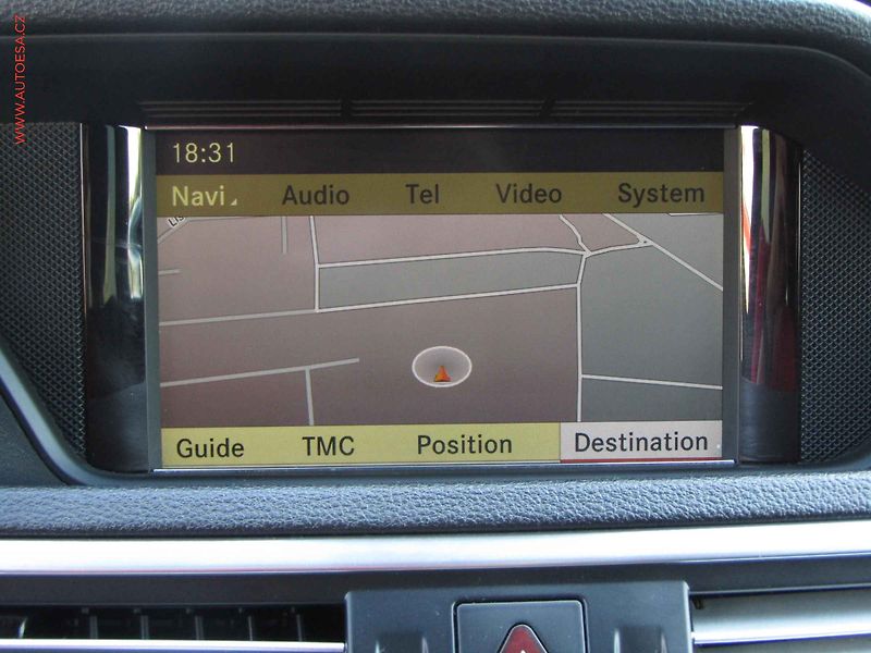 Mercedes-Benz Třídy E (2010) 3.0 CDi E 350 4Matic, ČR - fotka 20 z 24