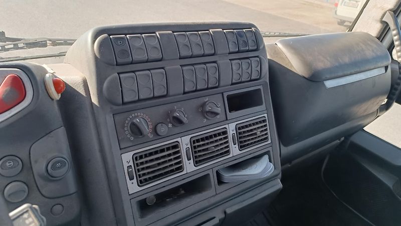 Iveco Eurocargo ML120E24 skříň,čelo,6ti válec - fotka 7 z 19