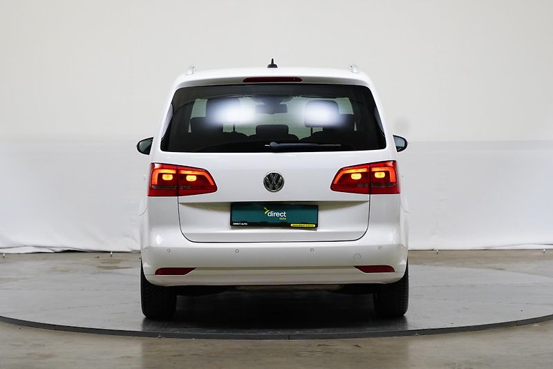 Volkswagen Touran - fotka 6 z 25