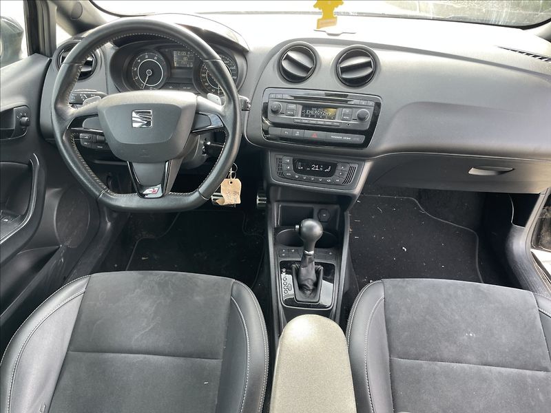Seat Ibiza 1,4 TSI FR 135kw Automat DPH - fotka 12 z 38