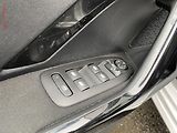 Peugeot 208 (2017) 1.2PT, Allure, AT, navi, TZ - náhled 13