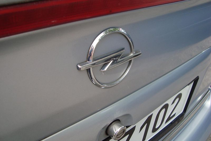 Opel Astra (2002) 1.6i,16V,Cabrio,Bertone,El.Stř - fotka 19 z 65