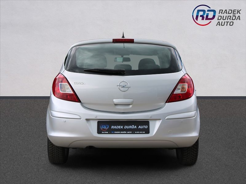 Opel Corsa 1,4 i  KLIMATIZACE, TEMPOMAT - fotka 6 z 24