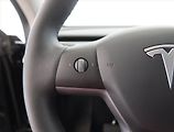 Tesla Model Y (2023) RWD LFP 60kWh, SoH 98% - náhled 15