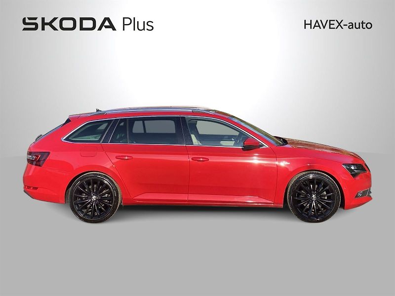 Škoda Superb (2018) Combi III 2.0 TDI 4x4 L&K - fotka 3 z 49