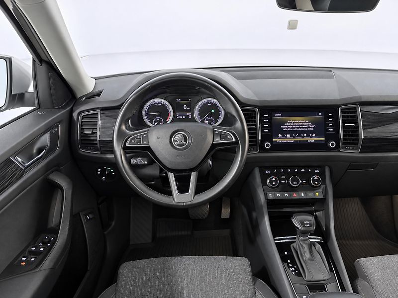 Škoda Kodiaq 2,0 TDi 110kW Style DSG 4x4 CZ - fotka 10 z 33