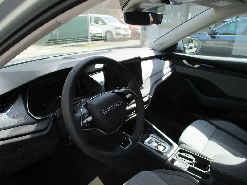 Škoda Octavia Combi Top Selection 2,0TDI 110 - fotka 9 z 15