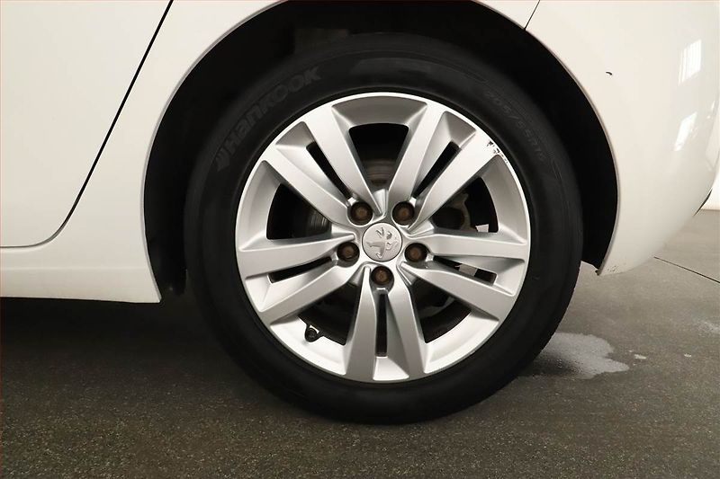 Peugeot 308 (2014) 1.6 e-HDi, Serv.kniha - fotka 13 z 13