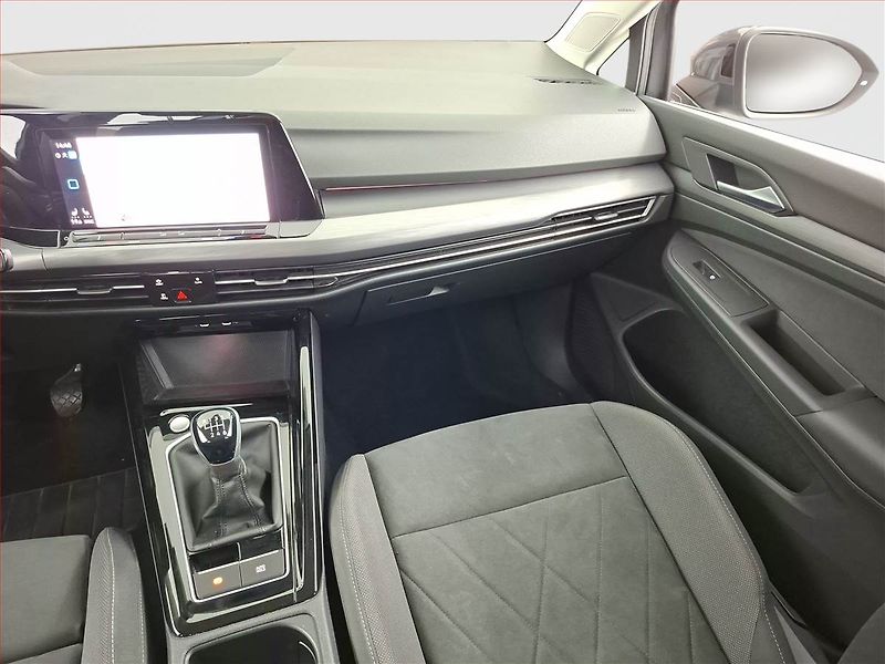 Volkswagen Golf (2023) Style 2.0 TDI, ČR,1.maj - fotka 8 z 15