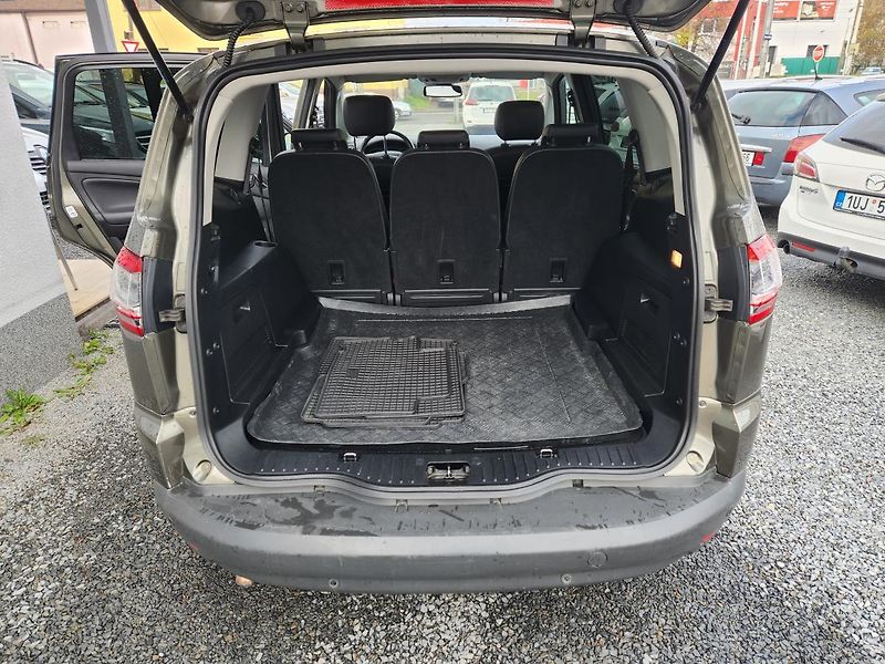 Ford S-MAX 2.0 TDCI - fotka 6 z 15