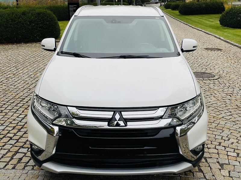 Mitsubishi Outlander 2.0i MANUÁL 1.MAJITEL SERVISKA - fotka 6 z 43
