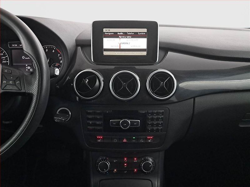 Mercedes-Benz Třídy B (2012) B 200, Automat, Serv.kniha - fotka 12 z 19